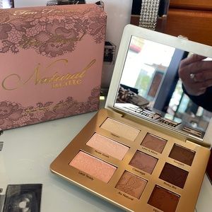 COPY - Too faced natural matt eye palette
